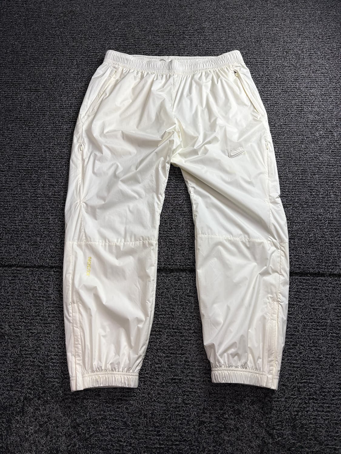 나이키 x 드레이크 녹타 우븐 조거 트레이닝 팬츠 2711  상품이미지2