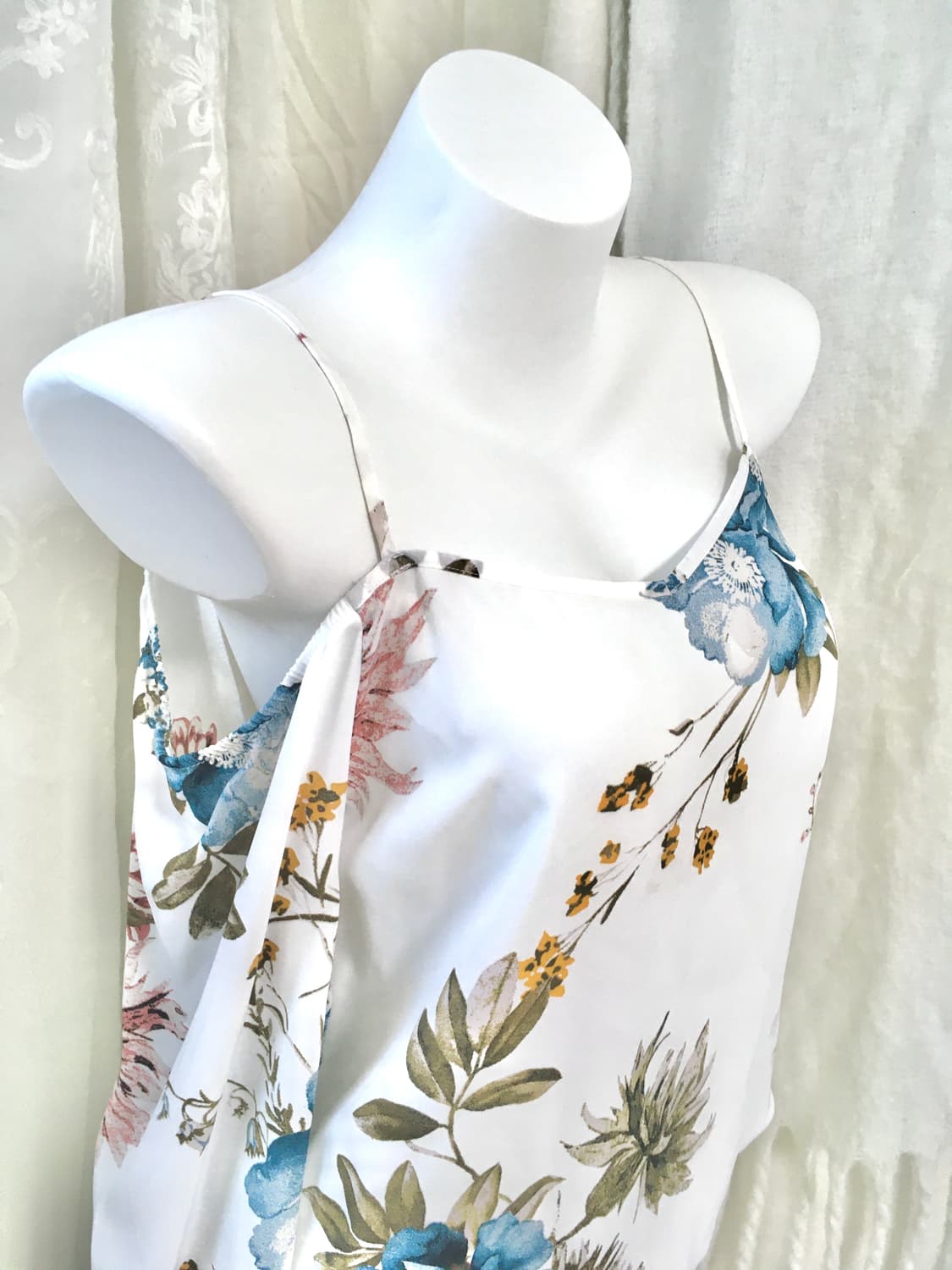 오리엔탈 플라워 새틴 오프숄더 롱슬리브 상품이미지4