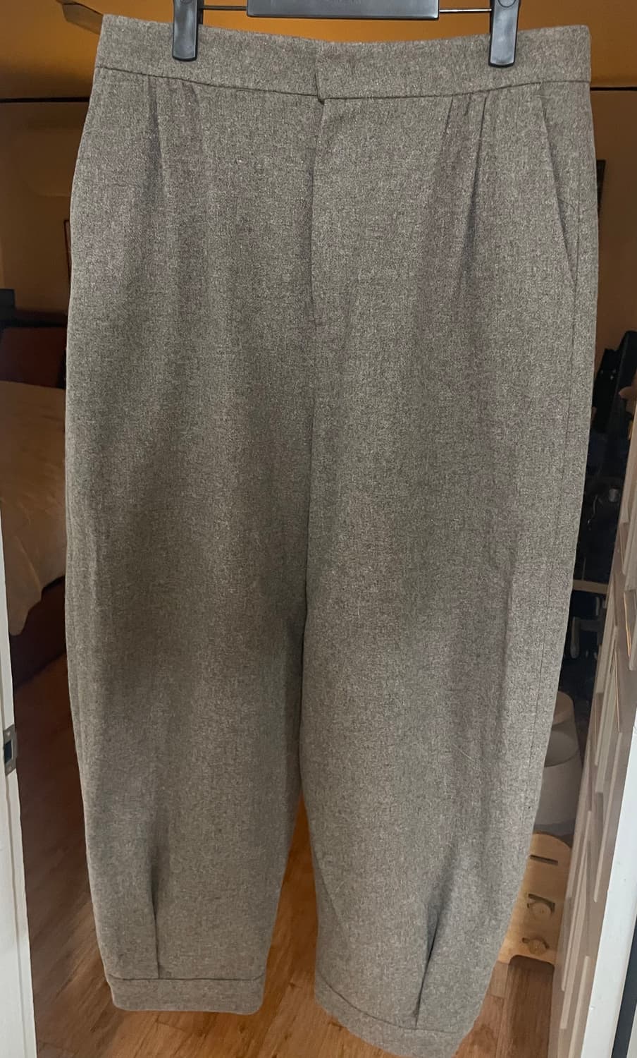 아모멘토 울 셔링펜츠 L사이즈 판매 상품이미지2