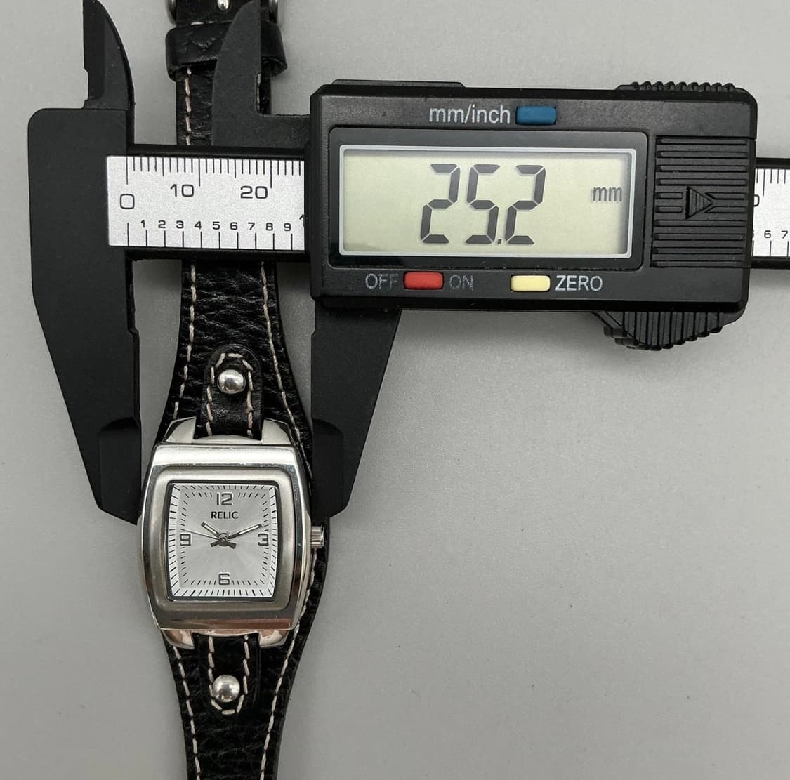 [Relic] 빈티지 스퀘어 실버 커프 워치 상품이미지8