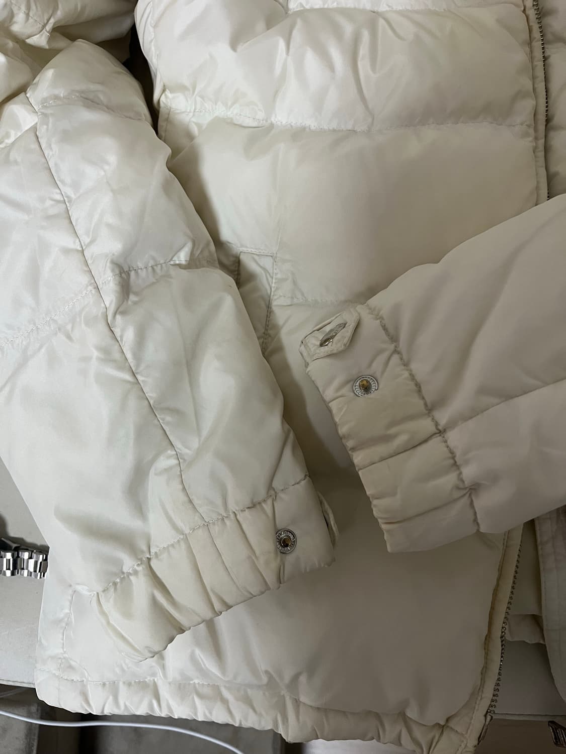 프라다 여성 폭스퍼 패딩 화이트 42 상품이미지7