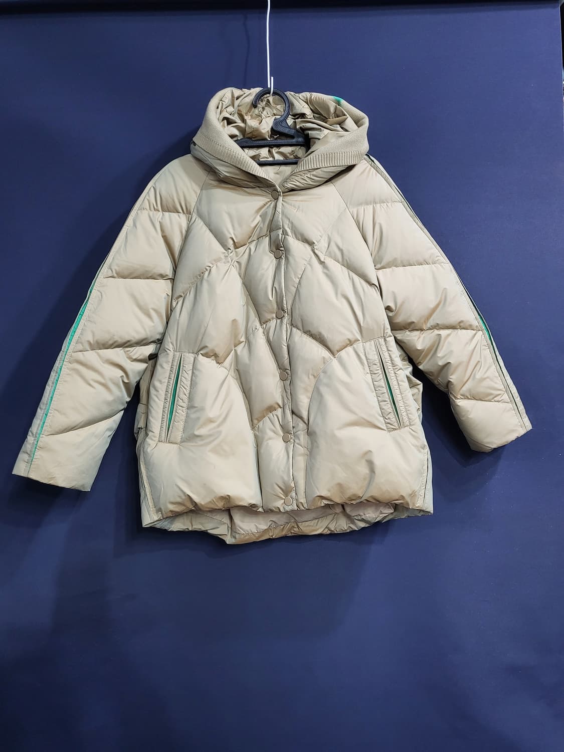 구스다운 후드패딩 상품이미지1