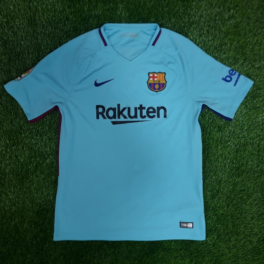 17-18시즌 바르셀로나 어웨이 유니폼 #10 메시 상품이미지2