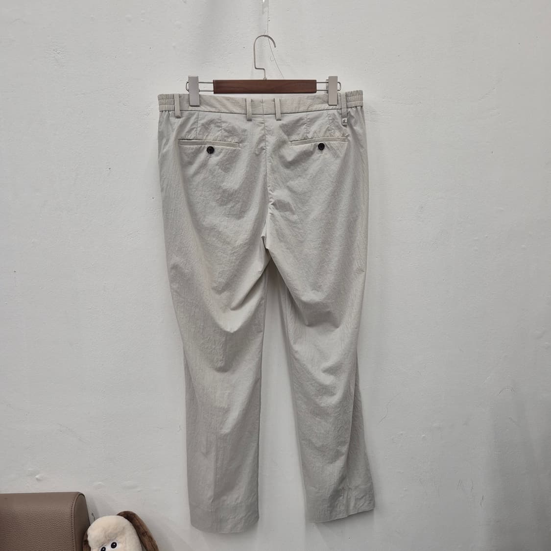 알레그리 나일론 원턱 테이퍼드 팬츠 90 상품이미지5