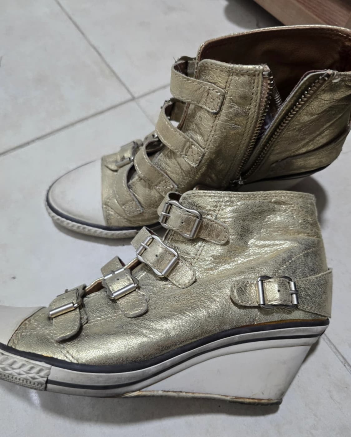 아쉬 웨지힐 스니커즈 골드 메탈 상품이미지2