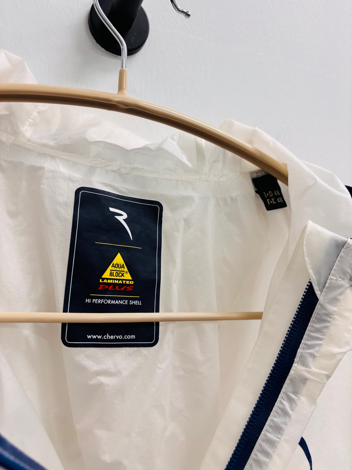 쉐르보(CHERVO) 아쿠아 블록 고성능 바람막이 화이트 상품이미지3
