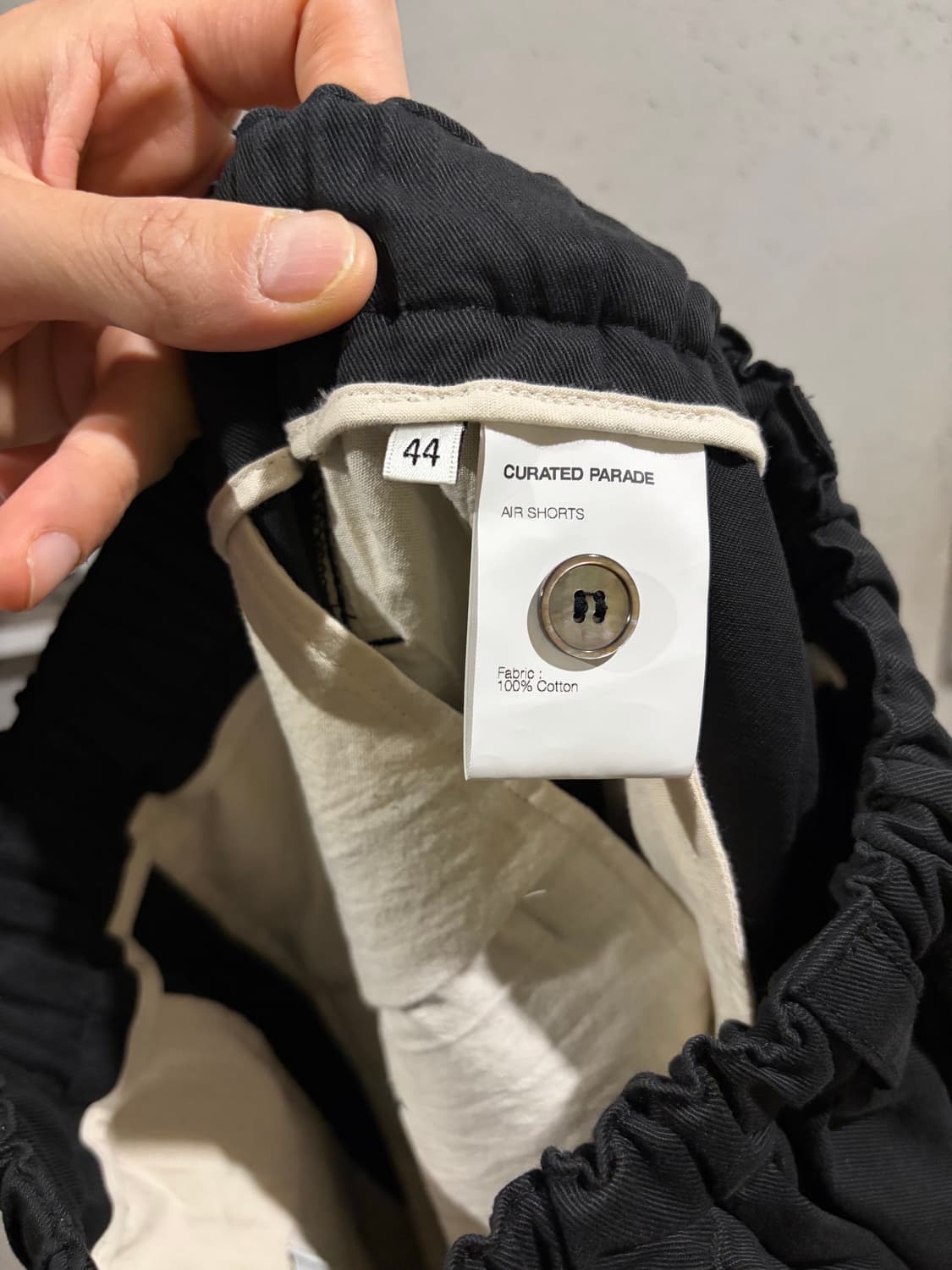 큐레이티드 퍼레이드 AIR SHORTS BLACK 44사이즈 상품이미지4
