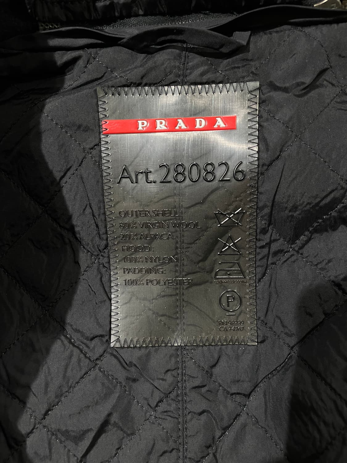 프라다 블랙 도킹 퍼 후디 알파카 울 자켓 상품이미지7