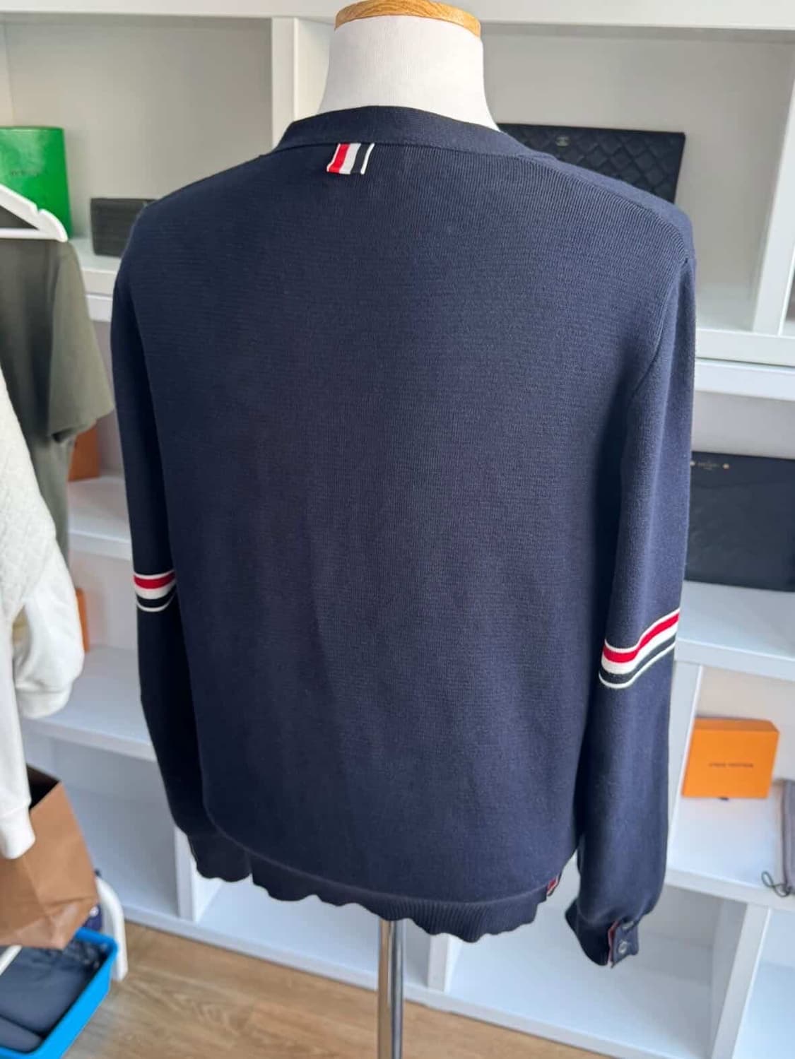 톰브라운 암밴드 밀라노스티치 가디건 상품이미지3