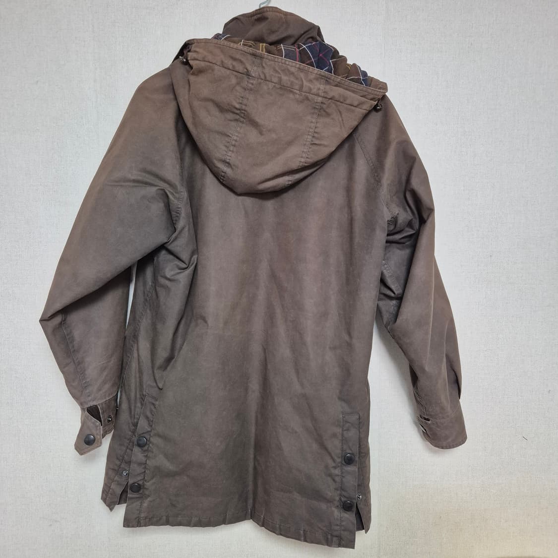 바버 Barbour 에이징 후드 왁스자켓 (탈부착 가능, 왁스끼X) 상품이미지5