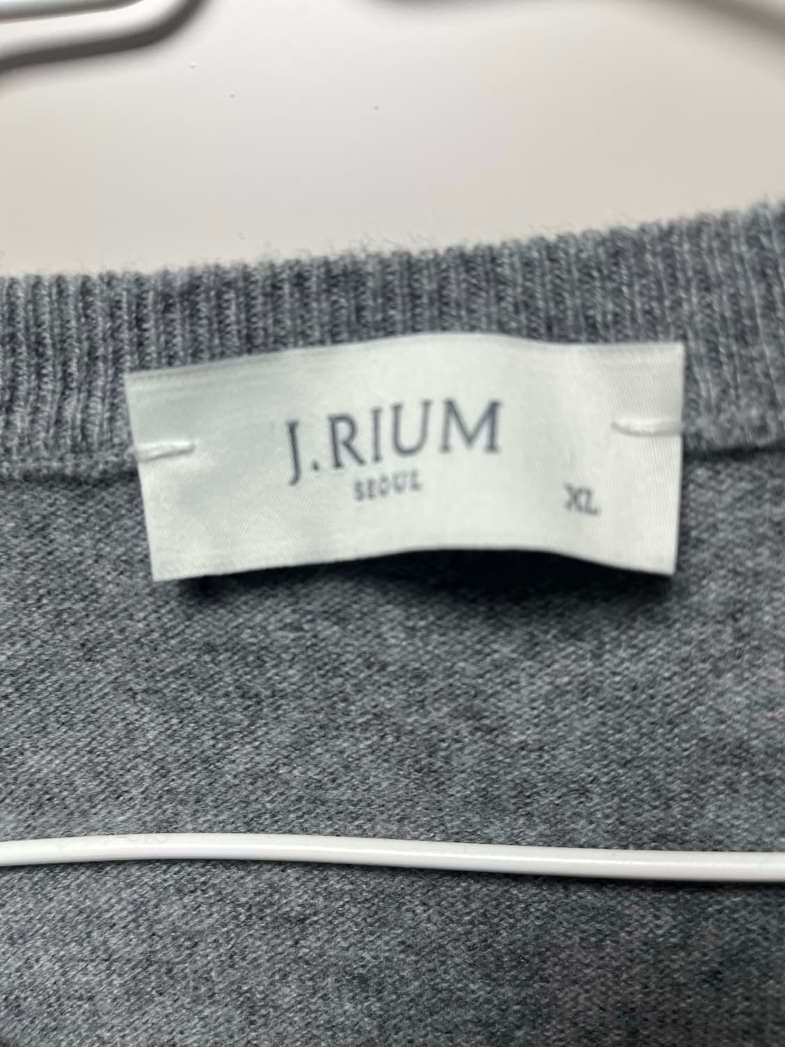 제이리움 캐시미어 브이넥 니트 상품이미지5