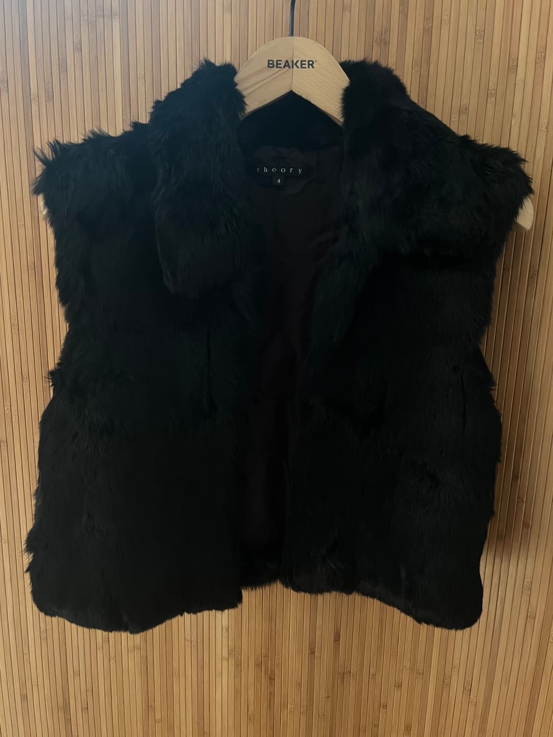 띠어리 레빗 숏베스트 상품이미지2