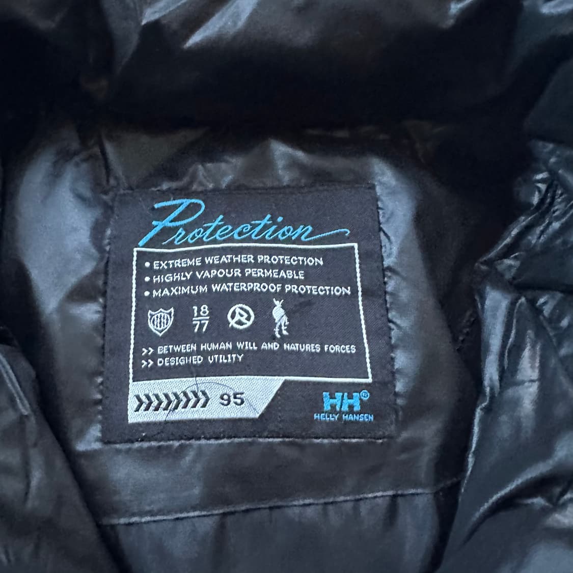 헬리한센 블랙 패당 상품이미지4