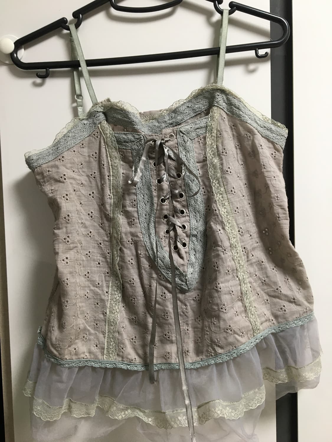 히피디피 회색 레이스 나시 상품이미지1