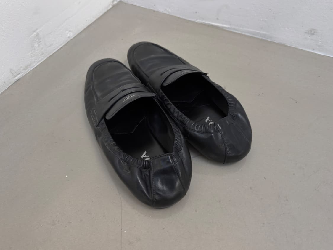 프라다 셔플 앤티크 로퍼 상품이미지2