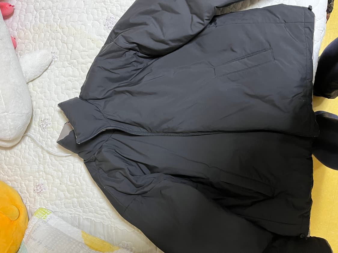 아모멘토 19fw 리버시블 패딩 상품이미지3