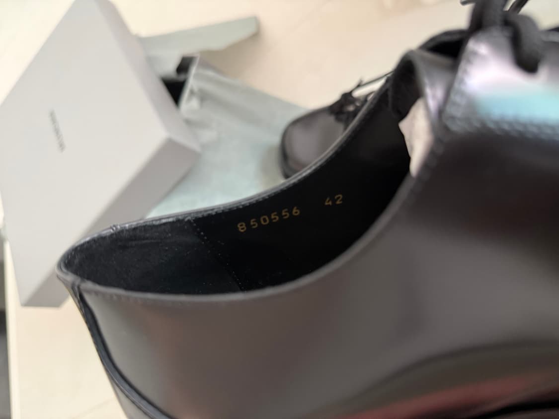 (새상품) Balenciaga 발렌시아가 베놈 더비 블랙 42 상품이미지5