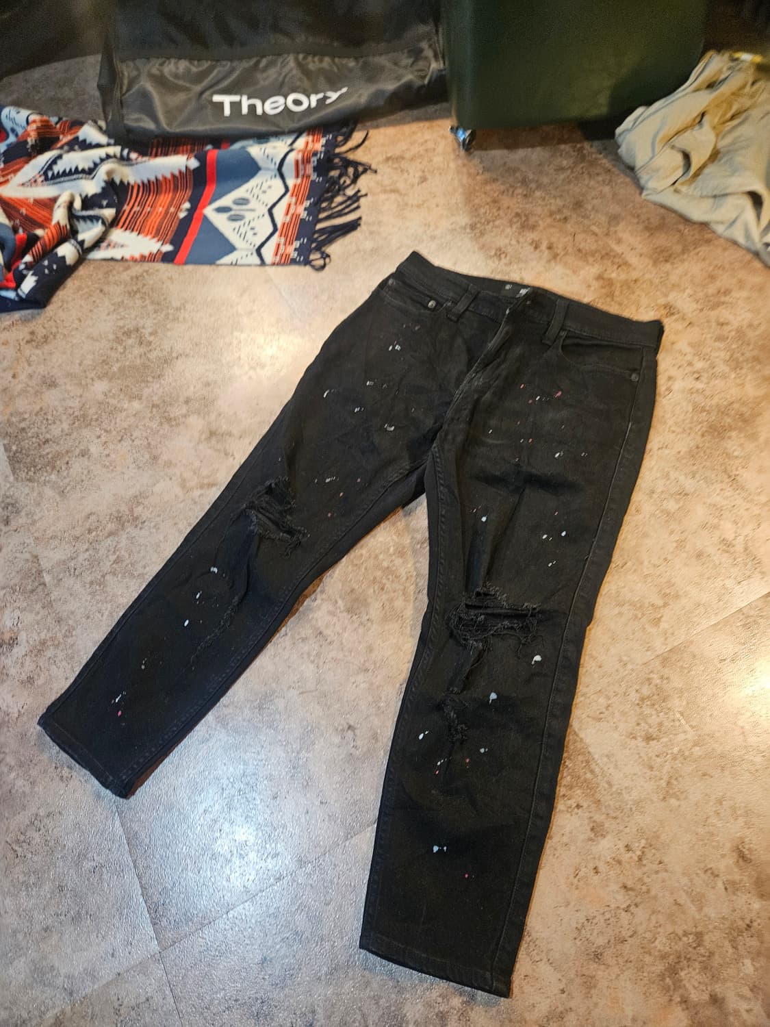 홀리스터(HOLLISTER)의 크롭 테이퍼 블랙 데님 팬츠 상품이미지2