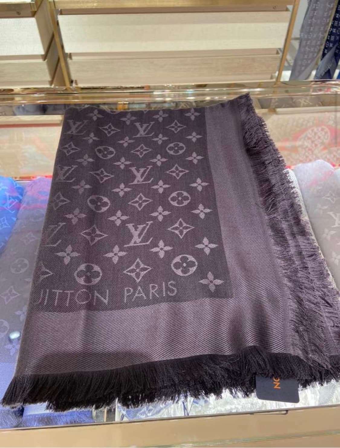 루이비통 모노그램 숄 베이지 상품이미지1