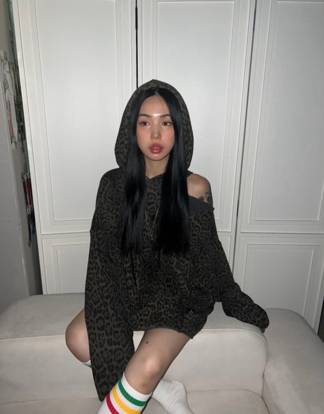 더미스테리어스호텔 레오파드 후드티 상품이미지1