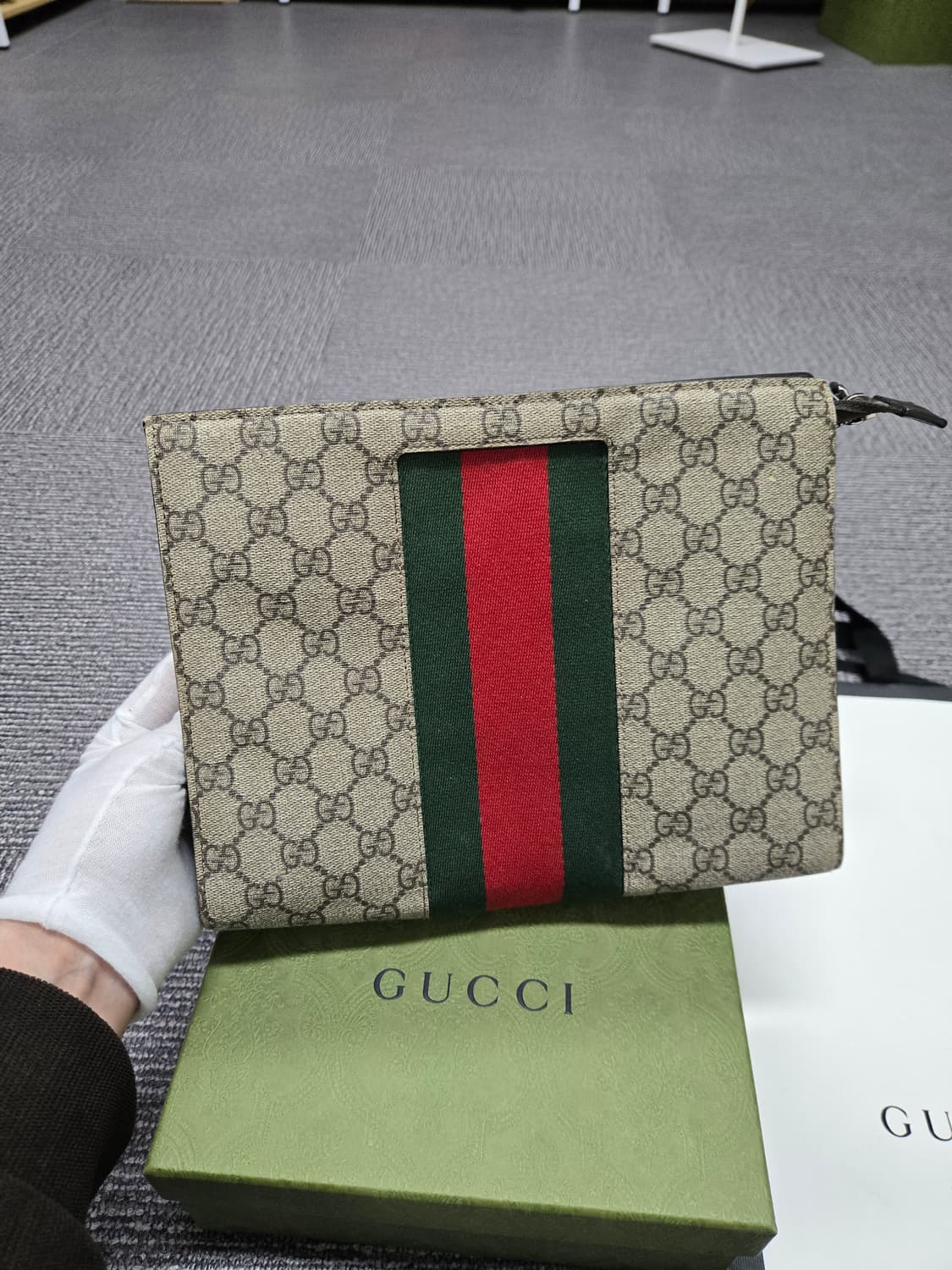 [특가][정품] 구찌 시그니처 웹삼선 클러치백 상품이미지1