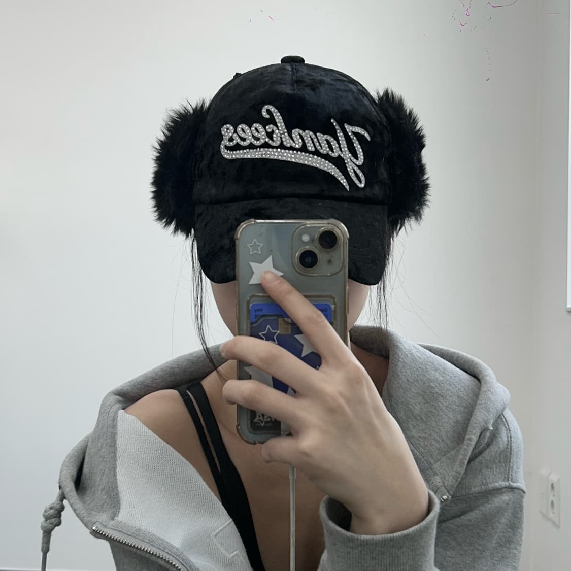 Mlb 엠엘비 양키스 큐빅 로고 벨벳 퍼 캡 상품이미지1