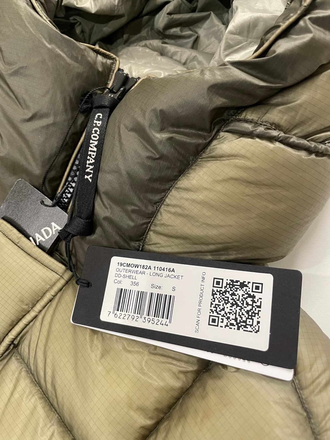 CP컴퍼니 DD쉘 롱패딩 S 새상품 판매 상품이미지4