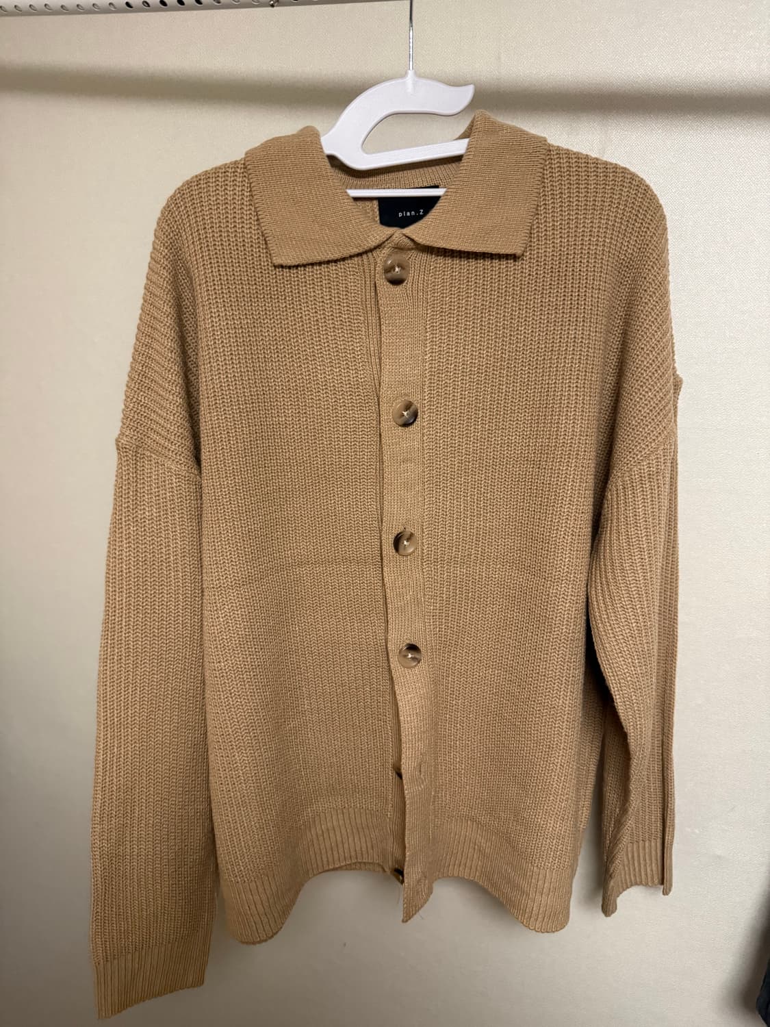 새상품 plan.Z 베이지 니트 가디건 상품이미지1