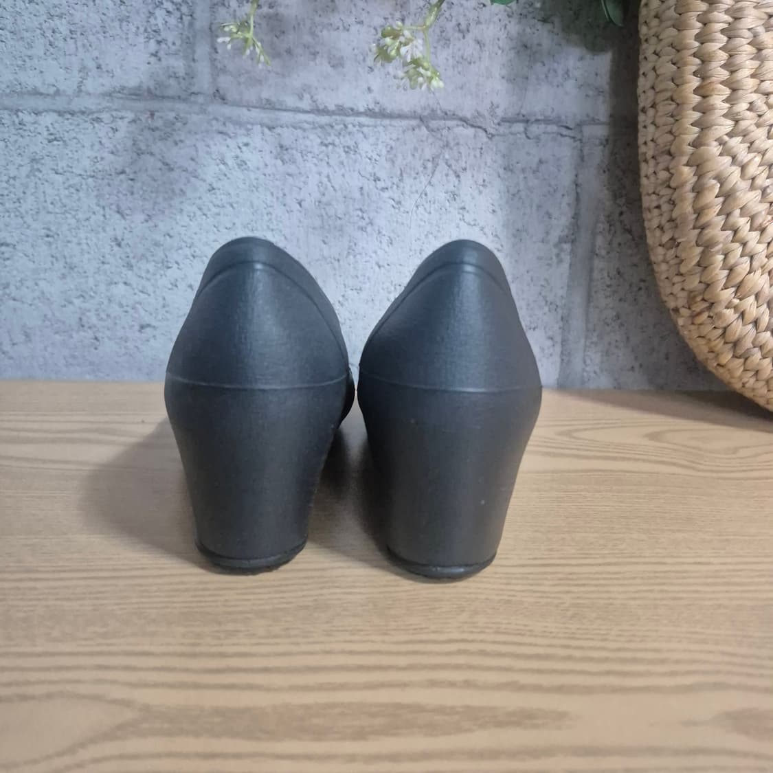 크록스 캡 토 웨지 펌프스230 상품이미지3