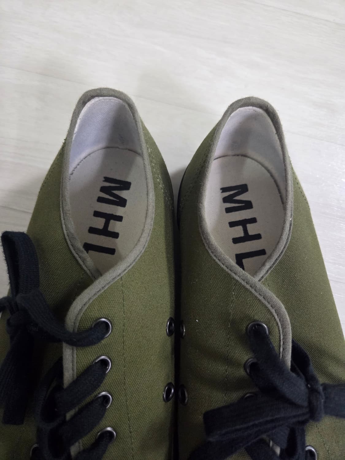 MHL 아미슈즈 올리브 상품이미지2