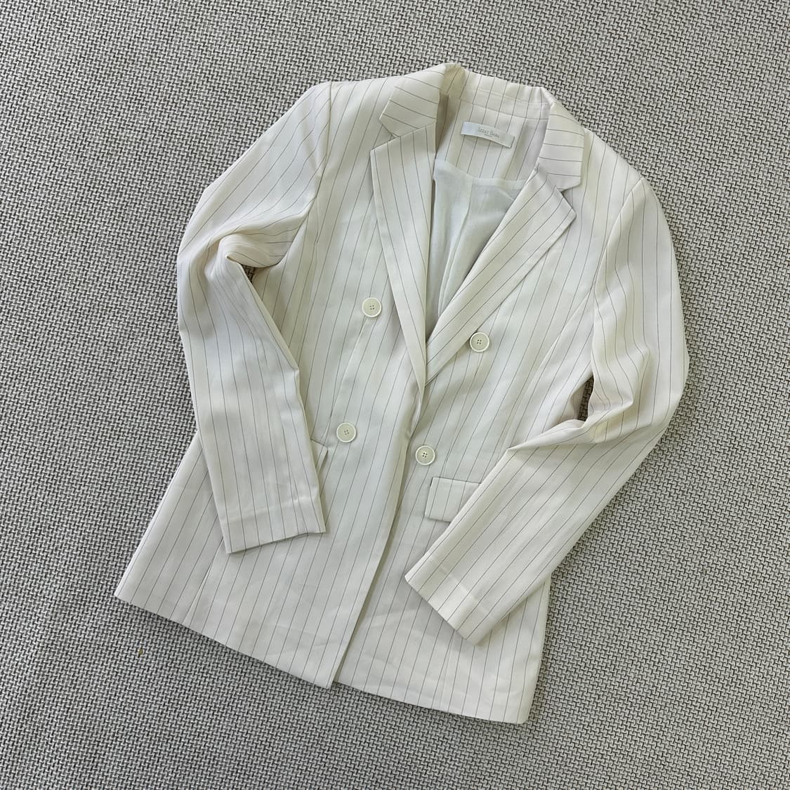 85 아이잗바바 핀스트라이프 블레이저 0424D 상품이미지1