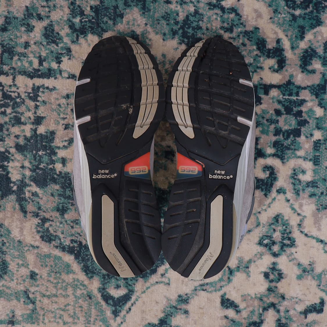 New balance 뉴발란스 992 그레이 D 260 상품이미지6