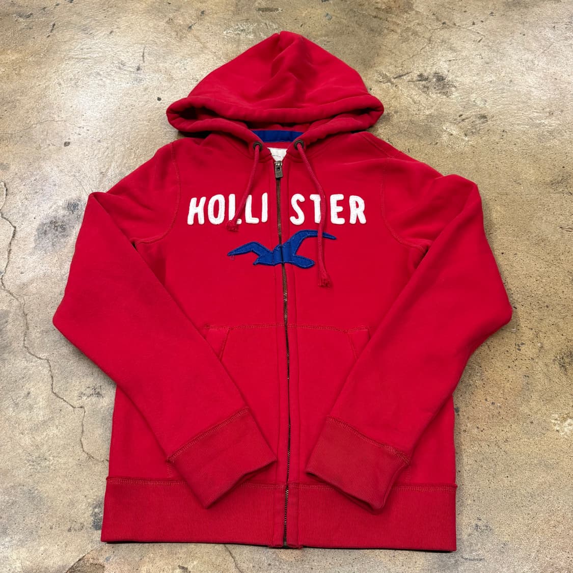 홀리스터 로고 레드 후드집업 상품이미지2