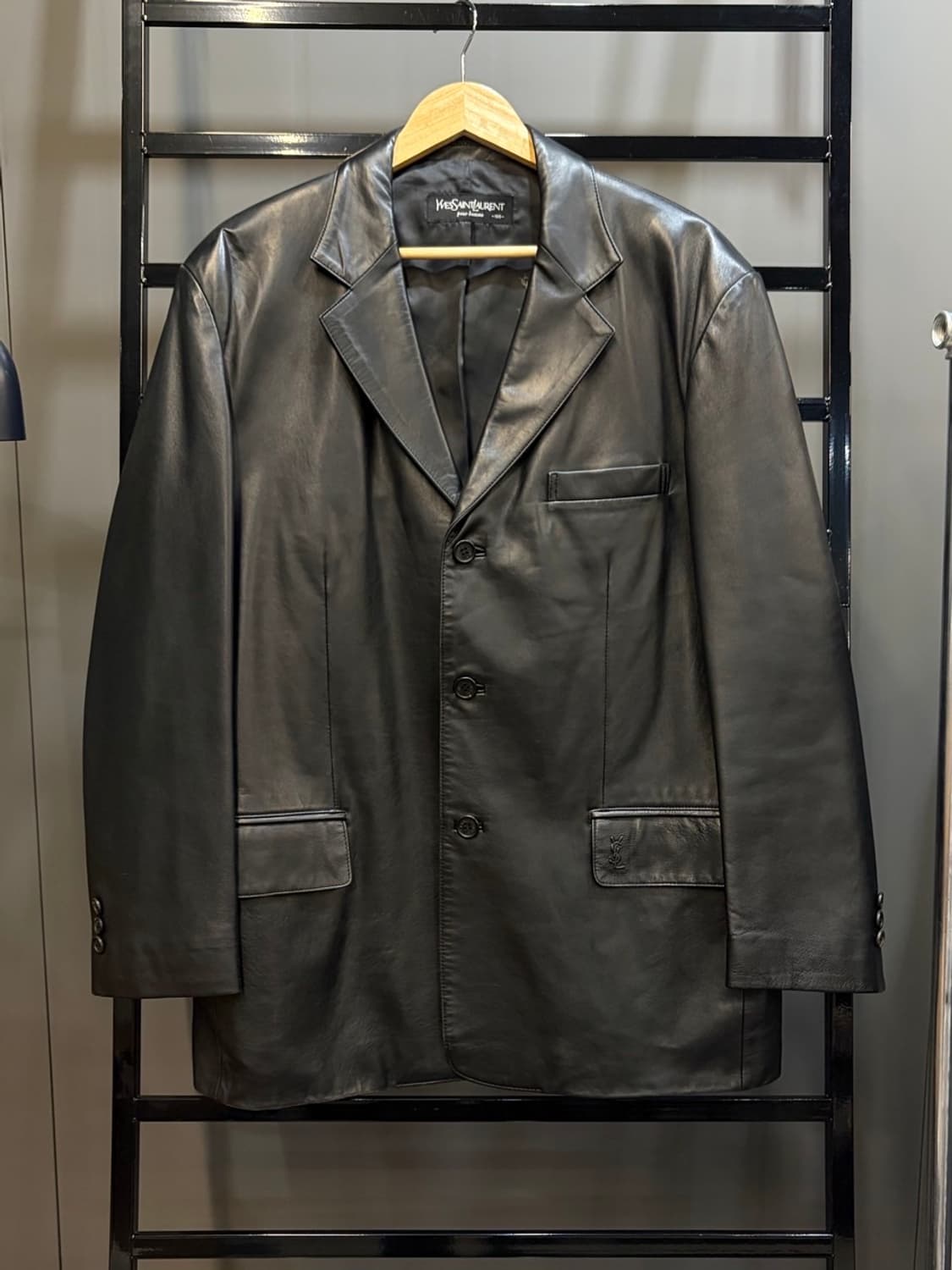 (105) 입생로랑 3버튼 양가죽 빈티지 자켓 38.9  상품이미지1