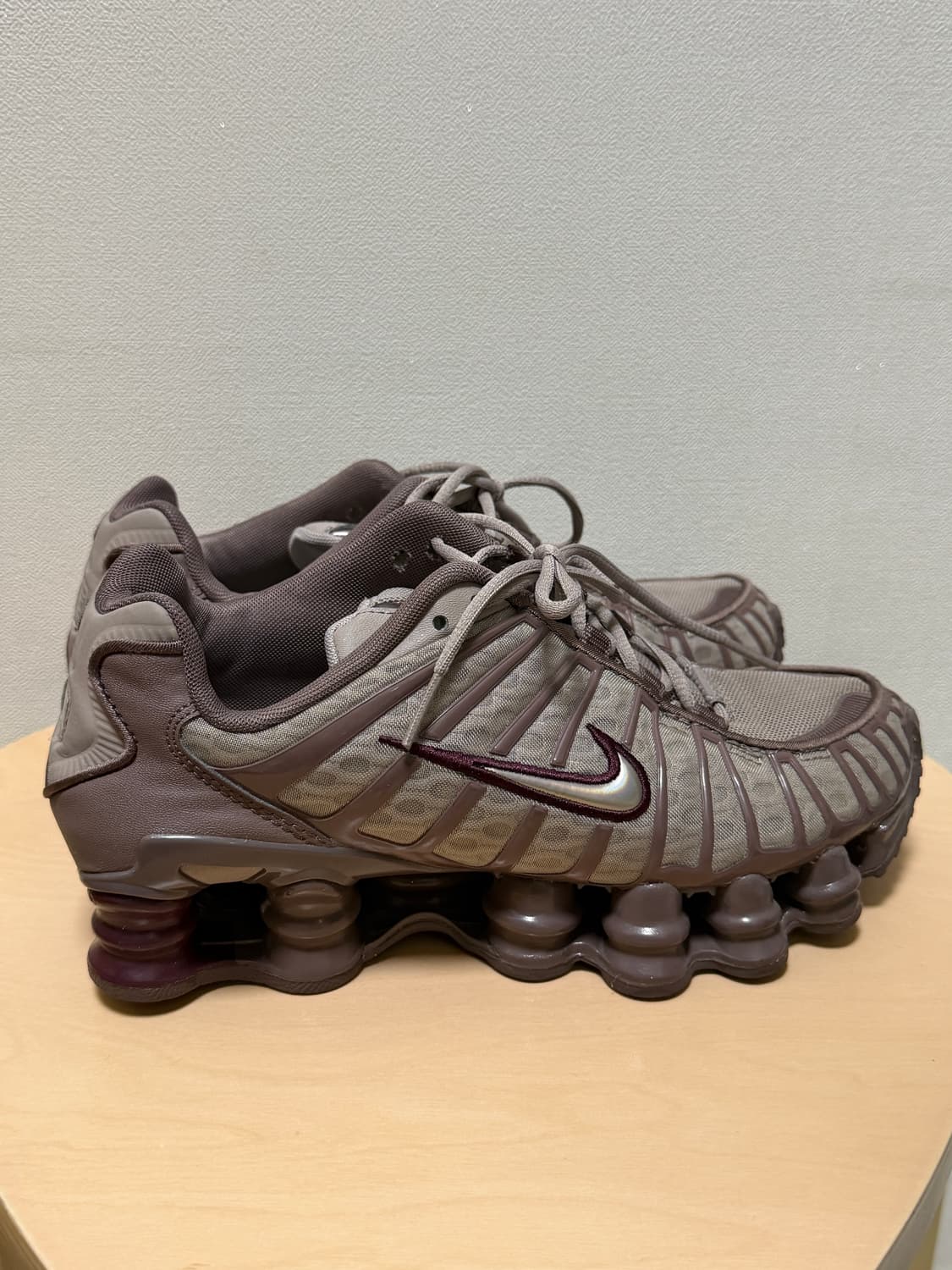 나이키 샥스 TL 퍼미스 나이트 마룬 230 상품이미지1