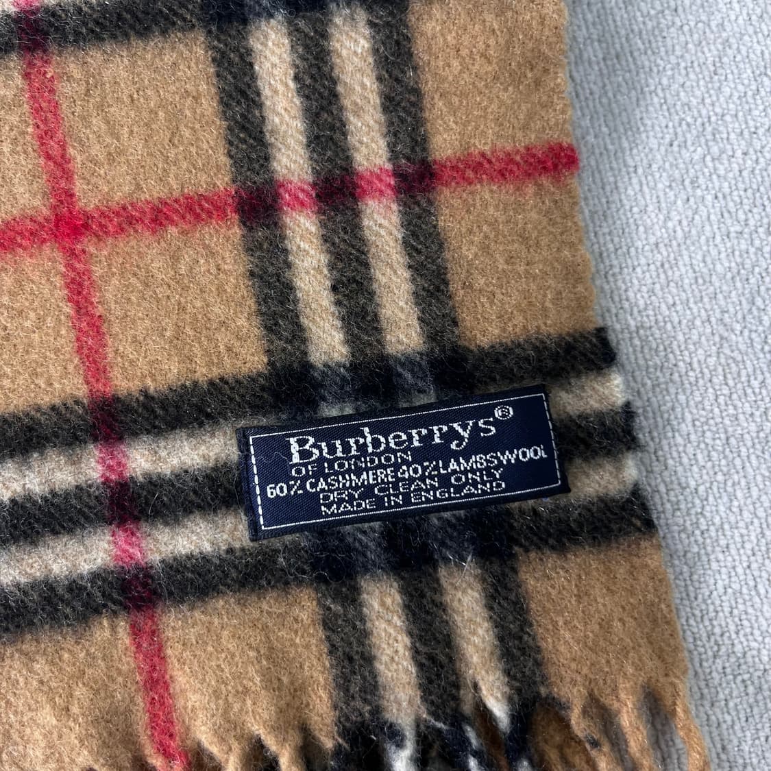 버버리 노바체크 캐시미어 울 베이지 머플러  상품이미지3