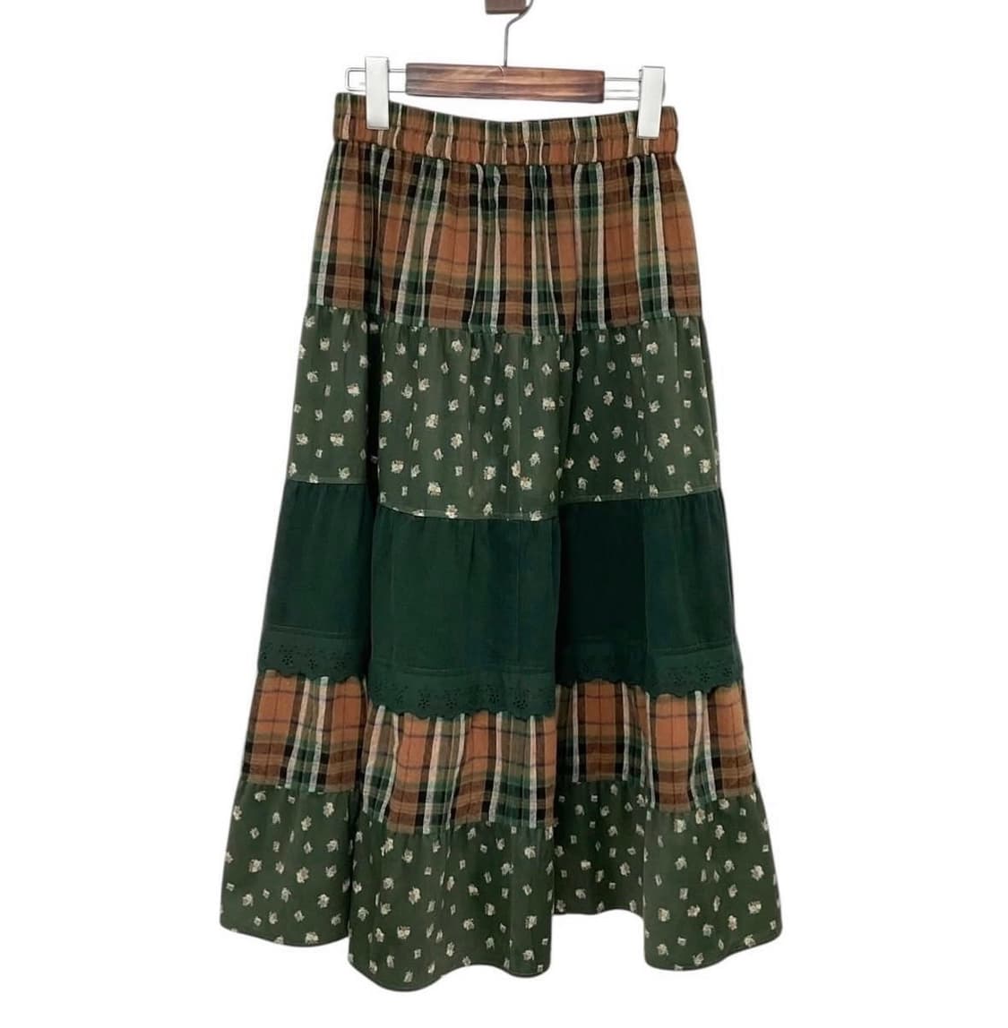 써스데이 아일랜드 스커트 그린 상품이미지1