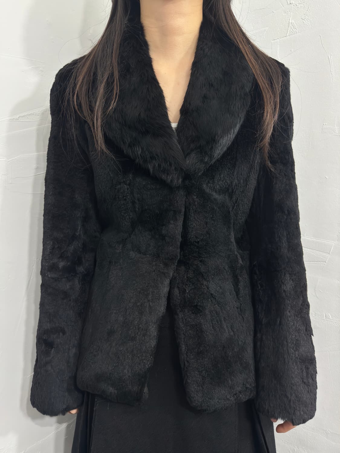 black fur jacket 상품이미지1