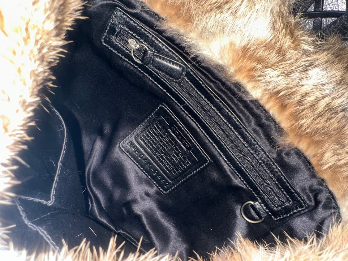 코치 y2k 빈티지 한정판 퍼 레이스업 백 상품이미지3