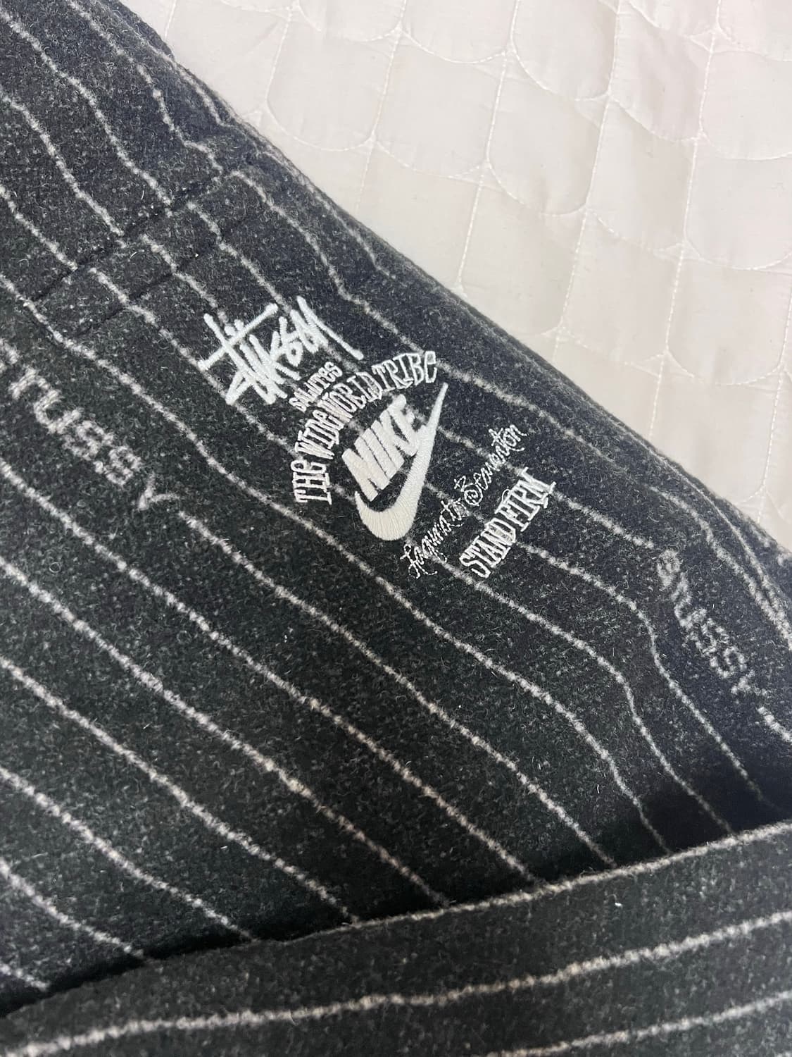 [L] 나이키 x 스투시 울 스트라이프 팬츠 상품이미지2