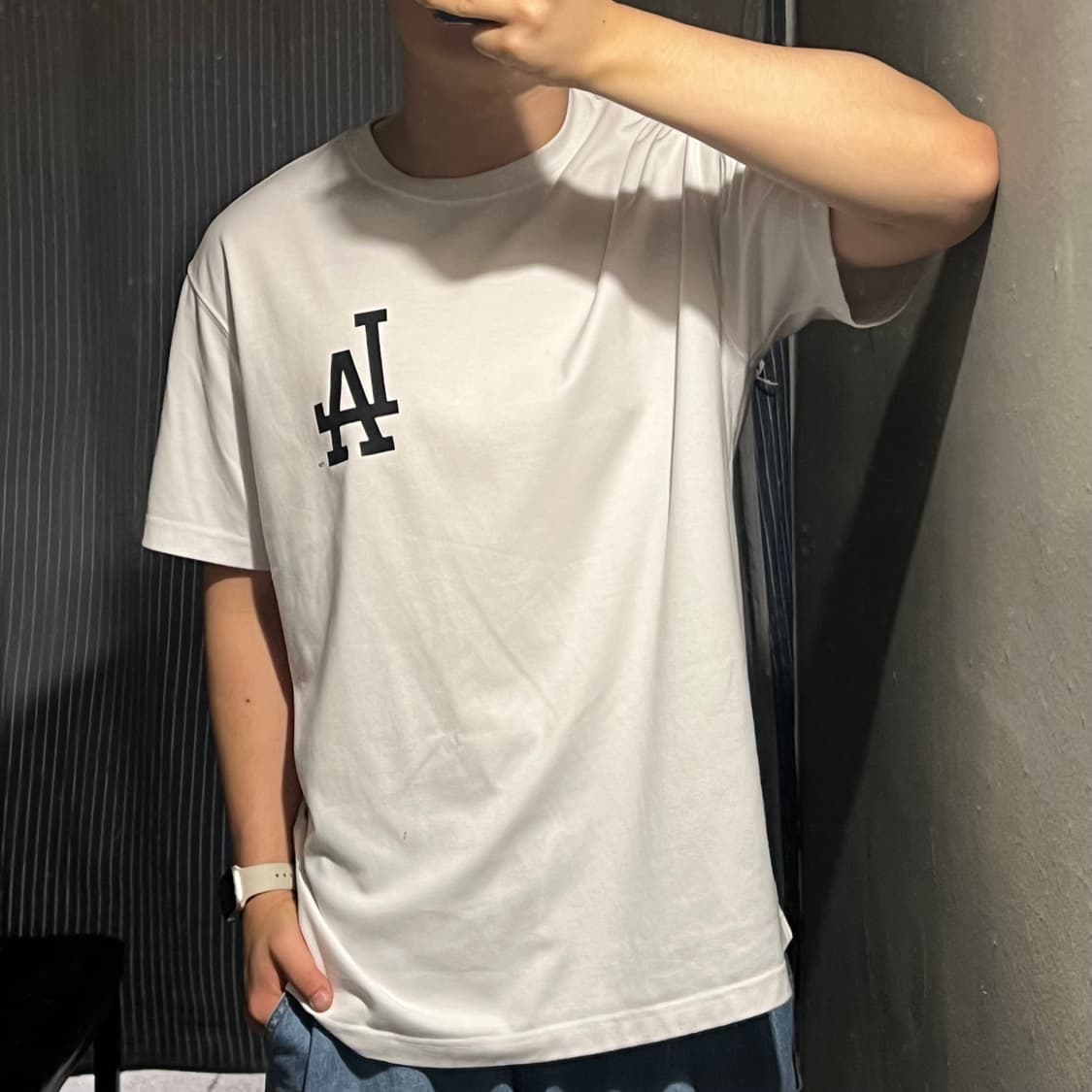 뉴에라 화이트 블랙 페이즐리 반다나 LA다저스 로고프린팅 반팔 티셔츠 상품이미지2