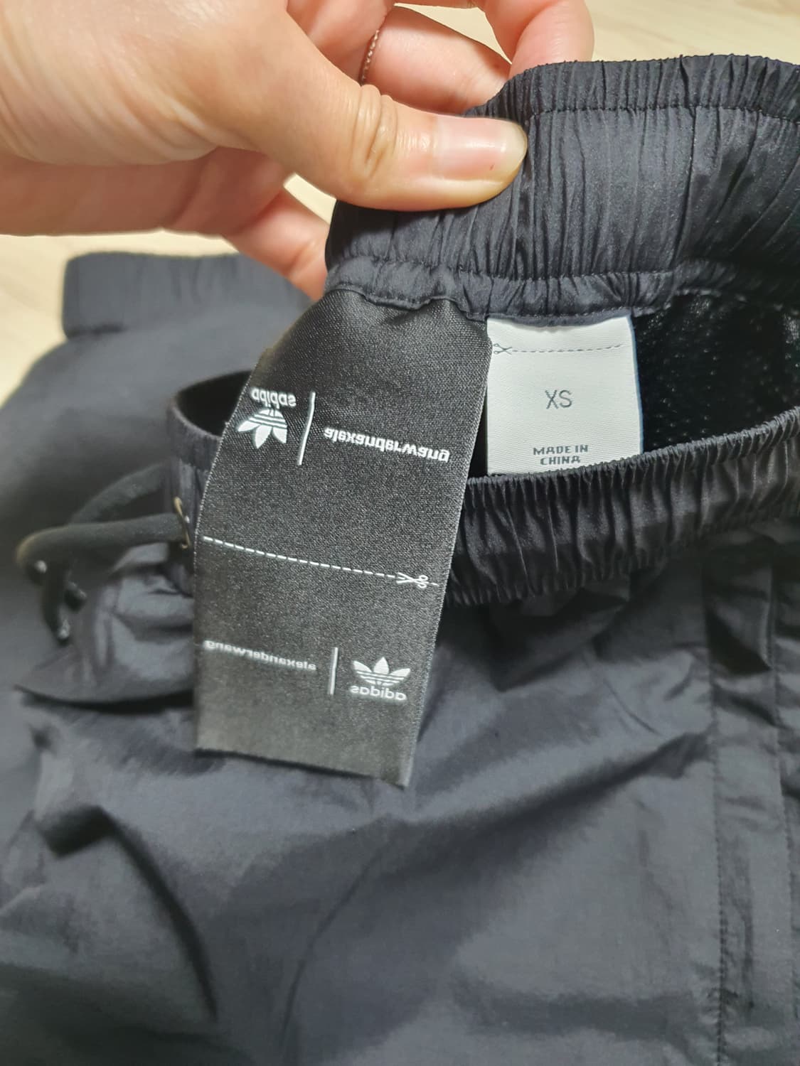 아디다스 x 알렉산더왕 조거팬츠 (제니 착용) 상품이미지4