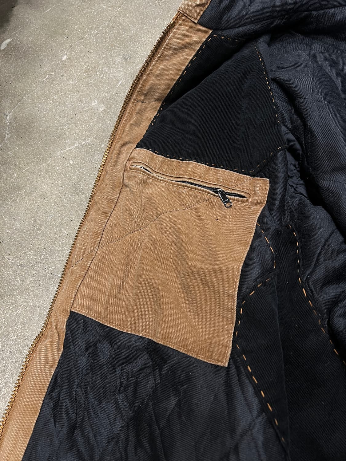 칼하트 샌프란시스코 포티나이너스 J130 BRN 상품이미지10