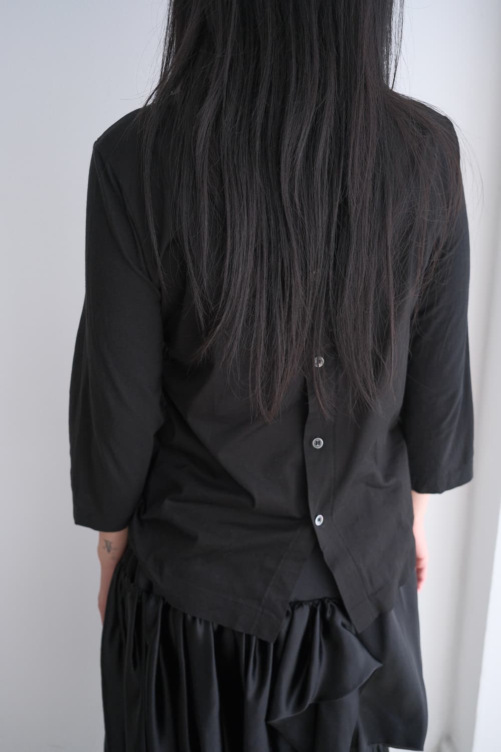 Lace back button top 상품이미지4