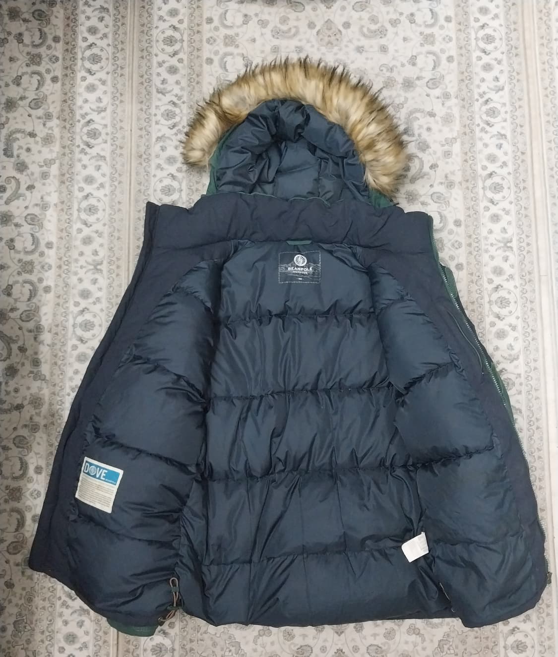 빈폴 아웃도어 도브 패딩 100  (후드분리됨) 상품이미지2