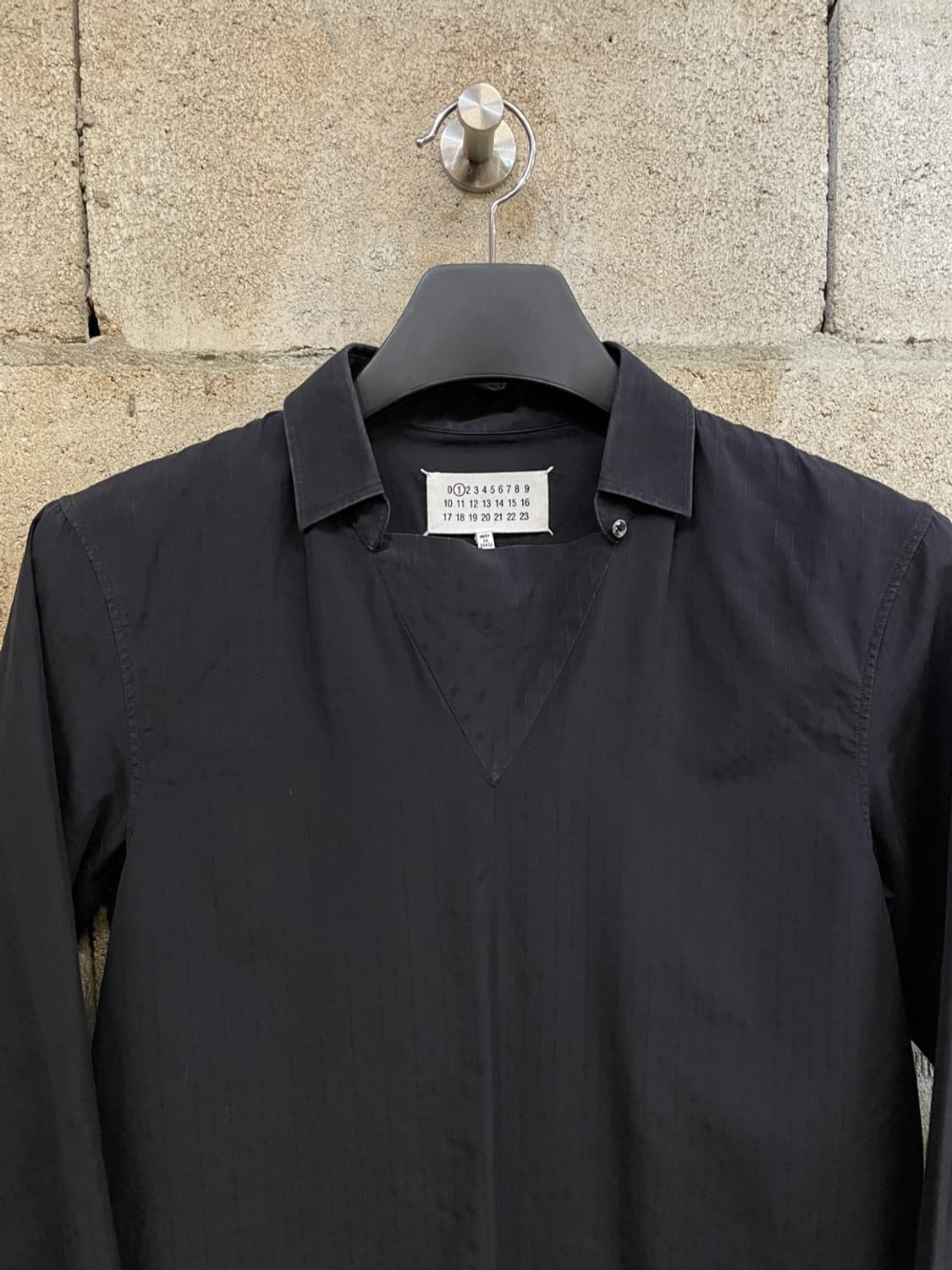 메종 마르지엘라 블랙 셔츠  상품이미지2