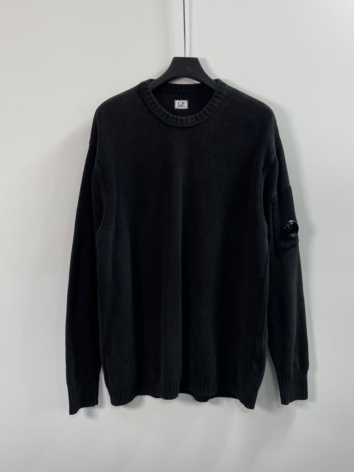 CP컴퍼니 렌즈 라운드 니트 맨투맨 (on.212) 상품이미지1