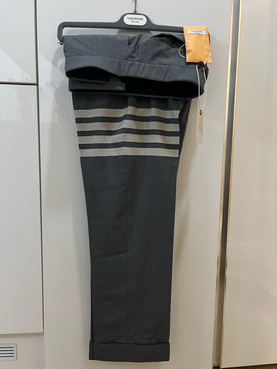 24fw 톰브라운 120수 미드그레이 셋업정장 3,2 (새상품급) 상품이미지2