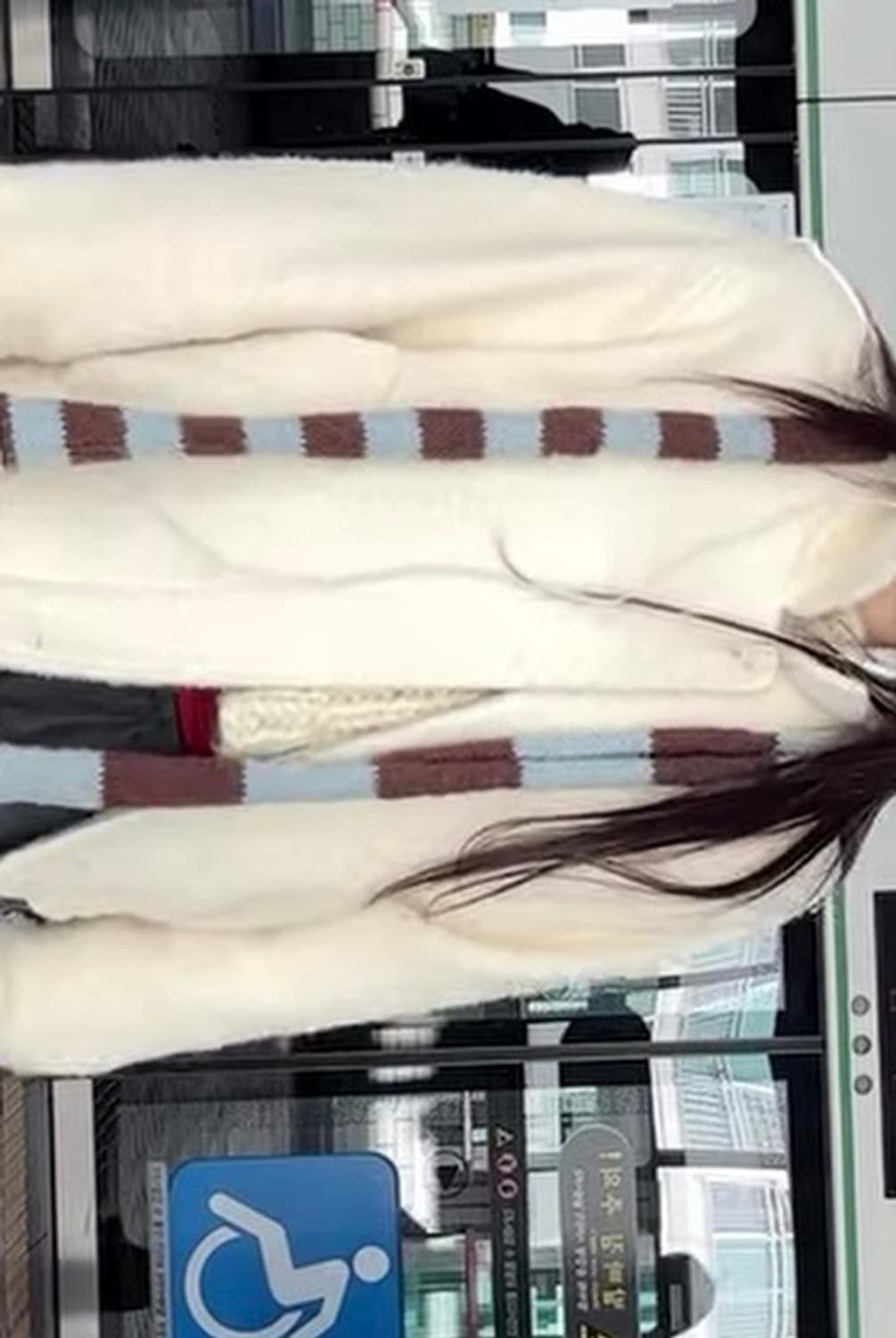 브렌다 브렌든 서울 베키 머플러 purple blue 상품이미지3