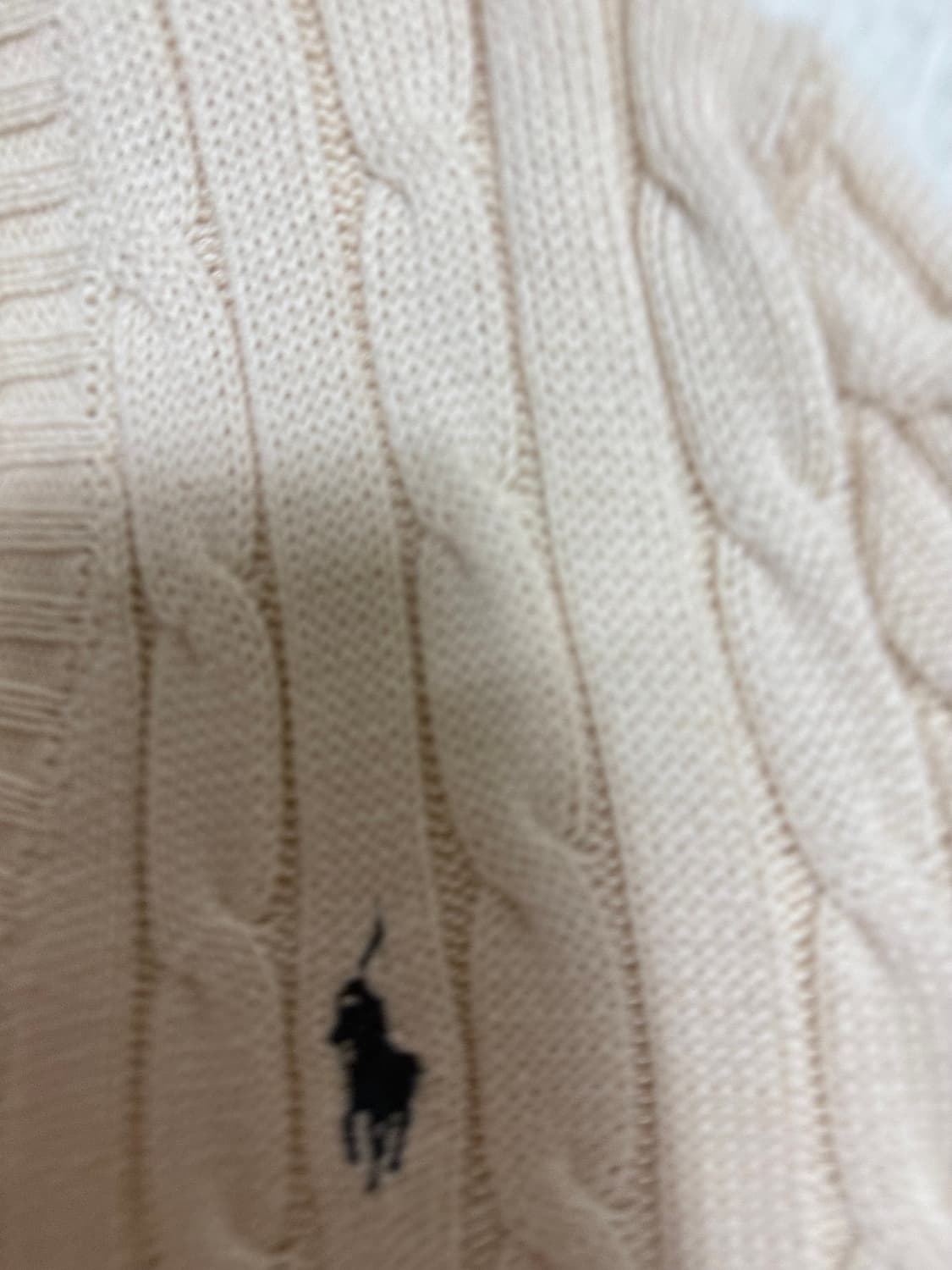 폴로 랄프로렌 브이넥 케이블 니트 아이보리 상품이미지3